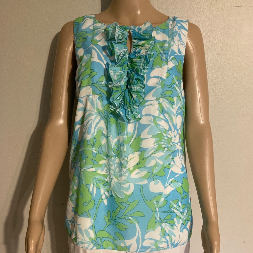 Lilly Pulitzer Tropical floral print shirt, size 6 Excellent Condition